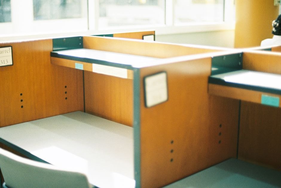 Professional Dress Codes in Modern Workplaces