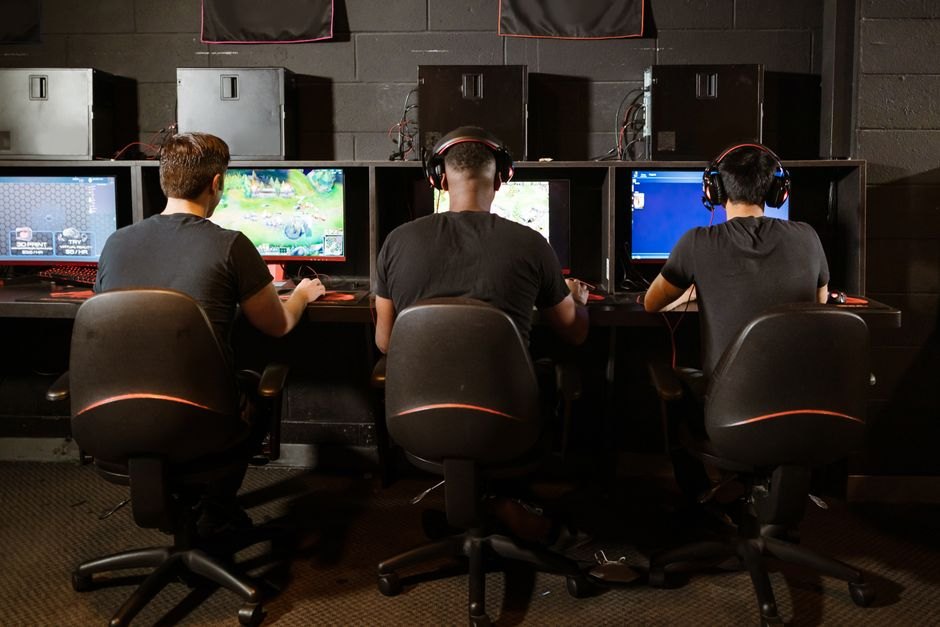 Gaming: Esports and Building Your Own PC