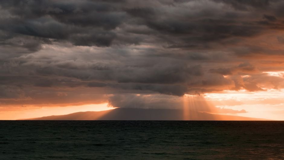 Hawaii Prepares for Rare Hurricane Threat