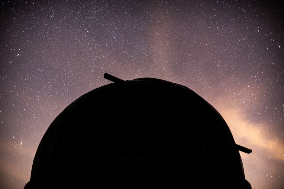 Planetarium Hosts Special Album Preview for Singer