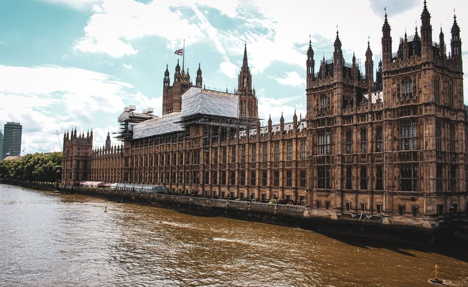 UK Promises Full Support for Ukraine
