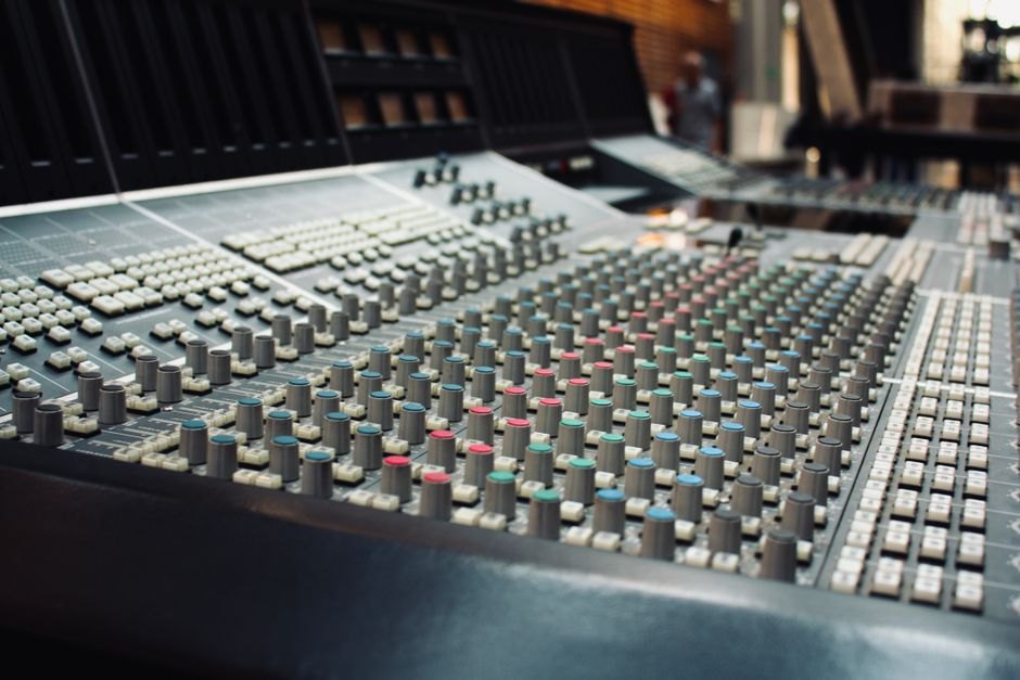 Australia Stops AI Songs on Music Charts