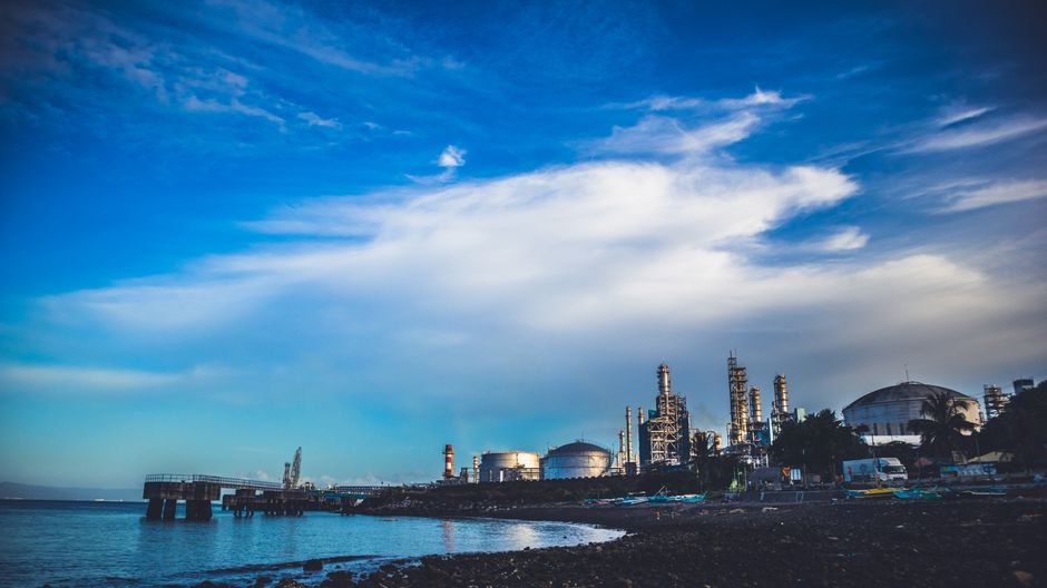 Banks Cannot Guess Oil Prices Anymore