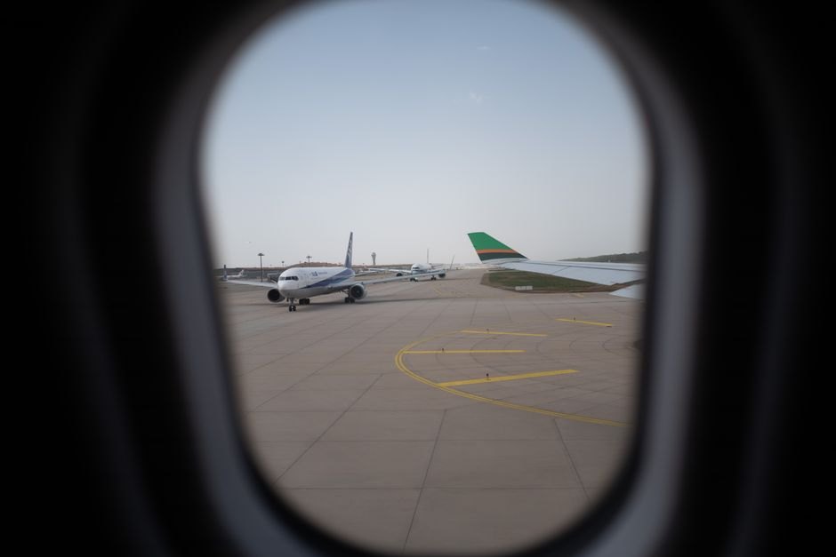 Computer Problem Stops Many Flights
