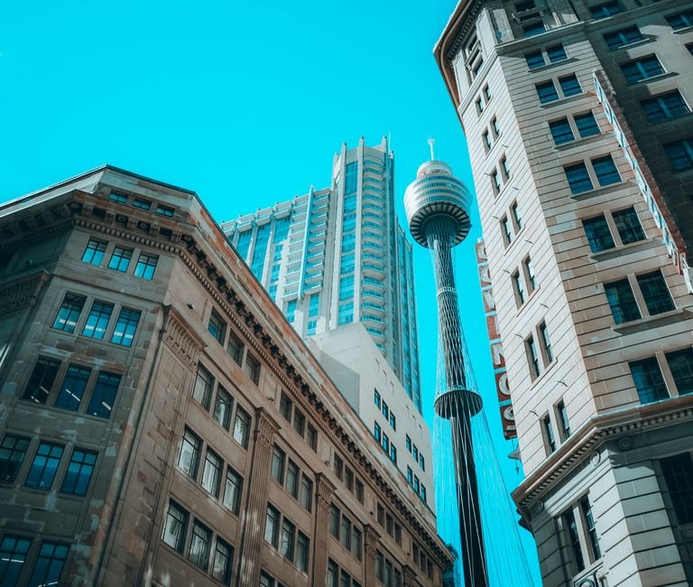 Should Australia Ban Smart Glasses in Offices?