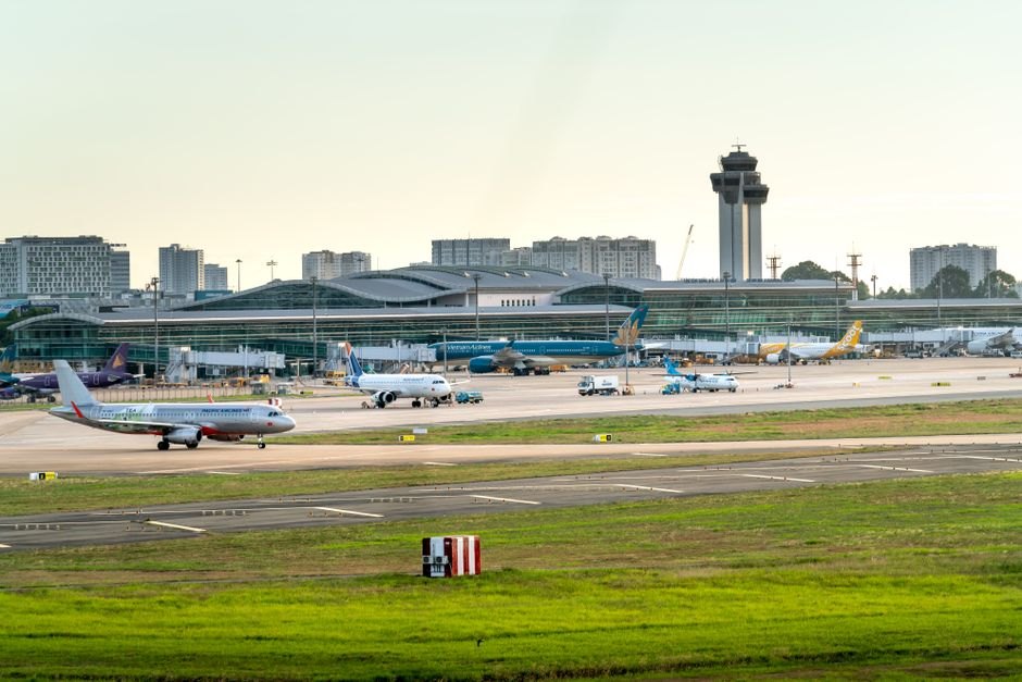 Problems With Airplane Control Centers