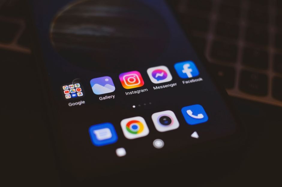 Australia proposes algorithm off switch for social media